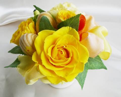 イースター 黄色のバラのアレンジ プリザーブドフラワー