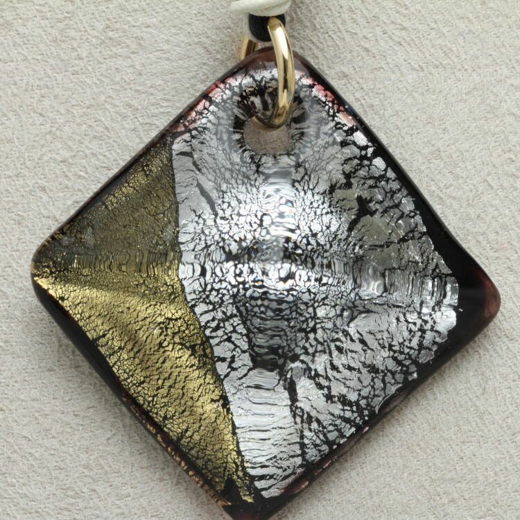 ベネチアングラス ネックレス シルバーとゴールド ピラミッド Piramide ネックレス