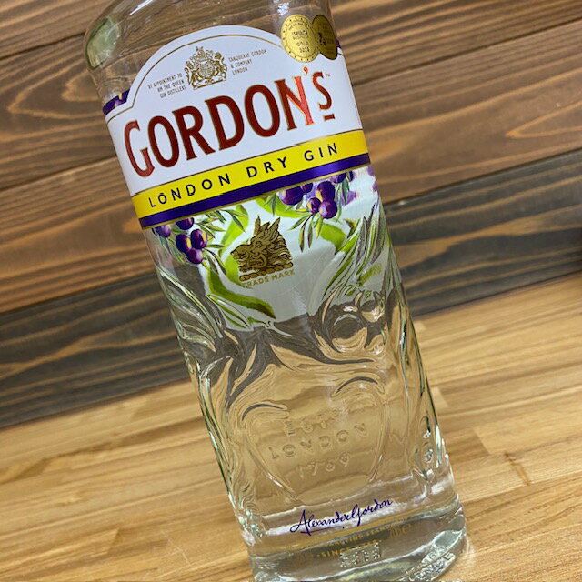 GORDON'S LONDON DRY GIN 700ml ◆生産者：ゴードン ◆度数：37.5度 ◆容量：700ml