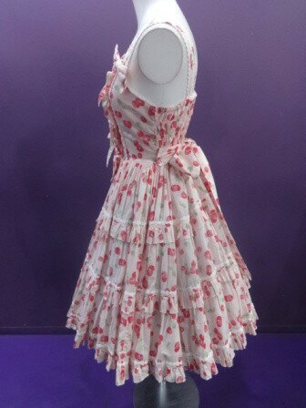 【中古】metamorphose　temps　de　fille/[通常サイズ]　Fluffy　Cherryフリルティアードジャンパースカート/メタモルフォーゼタンドゥフィーユ/2508231536