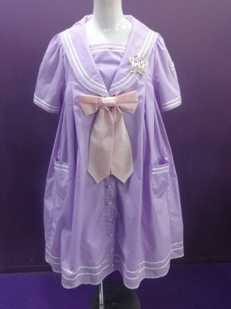未使用品/metamorphose　temps　de　fille/セーラーリボンタイシャツワンピース（ワッペン付き）（2025年）/メタモルフォーゼタンドゥフィーユ/2607041158