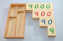 モンテッソーリ　数字カード1-9000　♪大♪　木製、木箱入り　　Montessori　Large Wooden Number Cards 1-9000