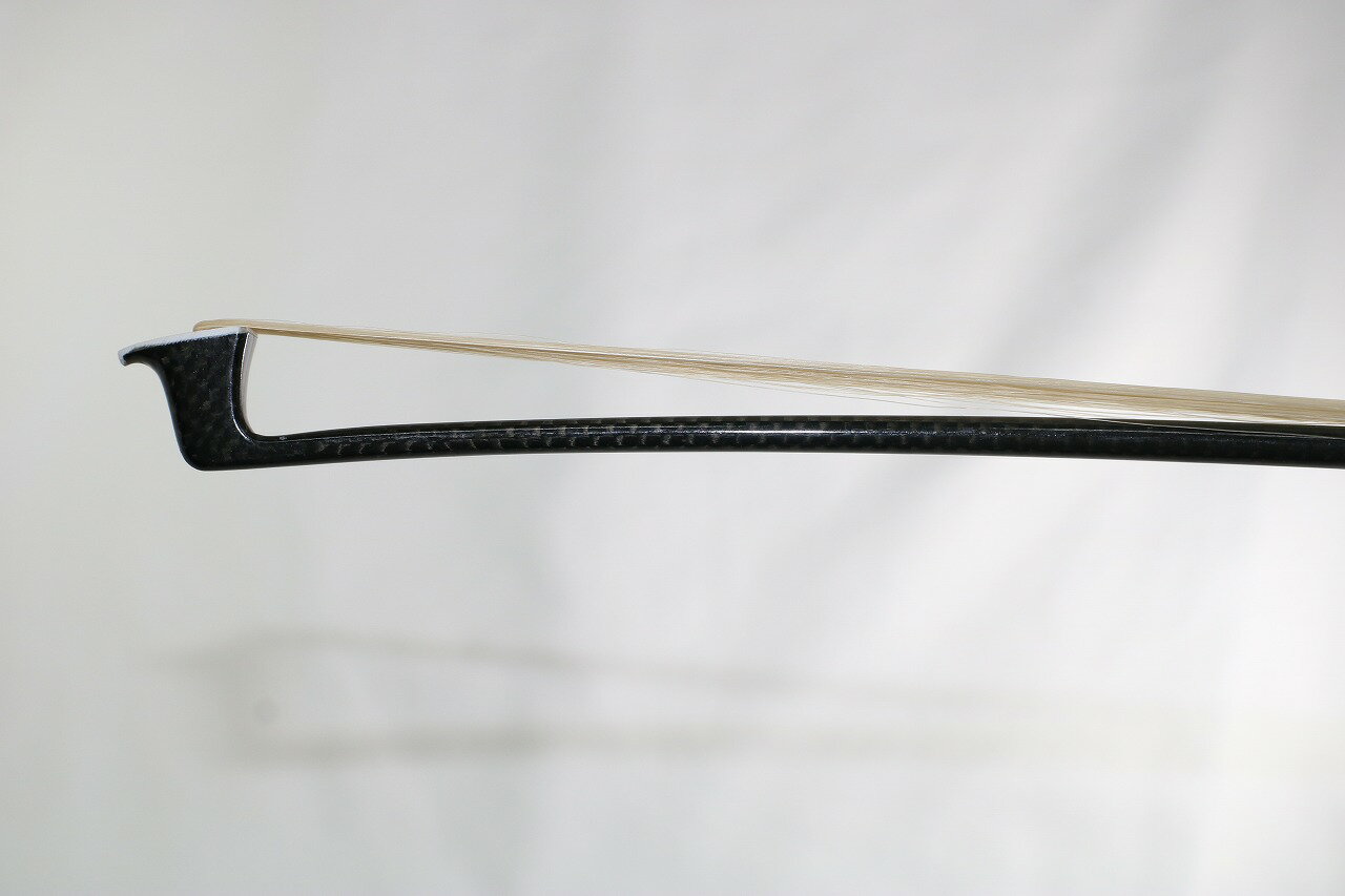 ブレード・カーボン　バイオリン弓　4/4、