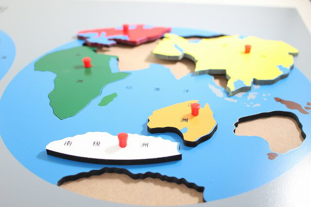 モンテッソーリ　世界地図パズル　Montessori World Map Puzzle 知育玩具