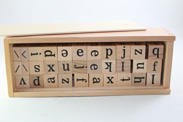 eb\[@ؐAt@xbgEubN@Montessori Wooden Alphabet Blocks mߋ