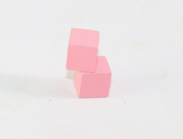 モンテッソーリ　ピンクタワーのパーツ、最小のキューブ　Montessori SmallestPink Tower Cubes　知育玩具 2