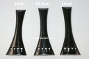 バロック　ビオラ用　 黒檀テールピース 材質：　黒檀（エボニー） 13cm、13.5cm、14cm フレットがないバロック仕様です。 ビオラ用クリックポストでの発送に設定にしています。他の商品との同梱も大歓迎です。 注文の際や自動メールでは、個別に送料が加算されるかもしれませんが、 後ほどこちらで修正しますので、ご心配なさらないでくださいませ。