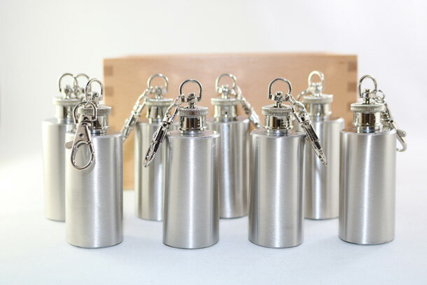 モンテッソーリ　温覚瓶 ♪8個セット、木製箱付き♪　Montessori Thermic Bottles 知育玩具 2