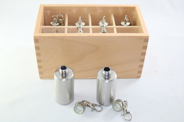 モンテッソーリ　温覚瓶 ♪8個セット、木製箱付き♪　Montessori Thermic Bottles 知育玩具 3