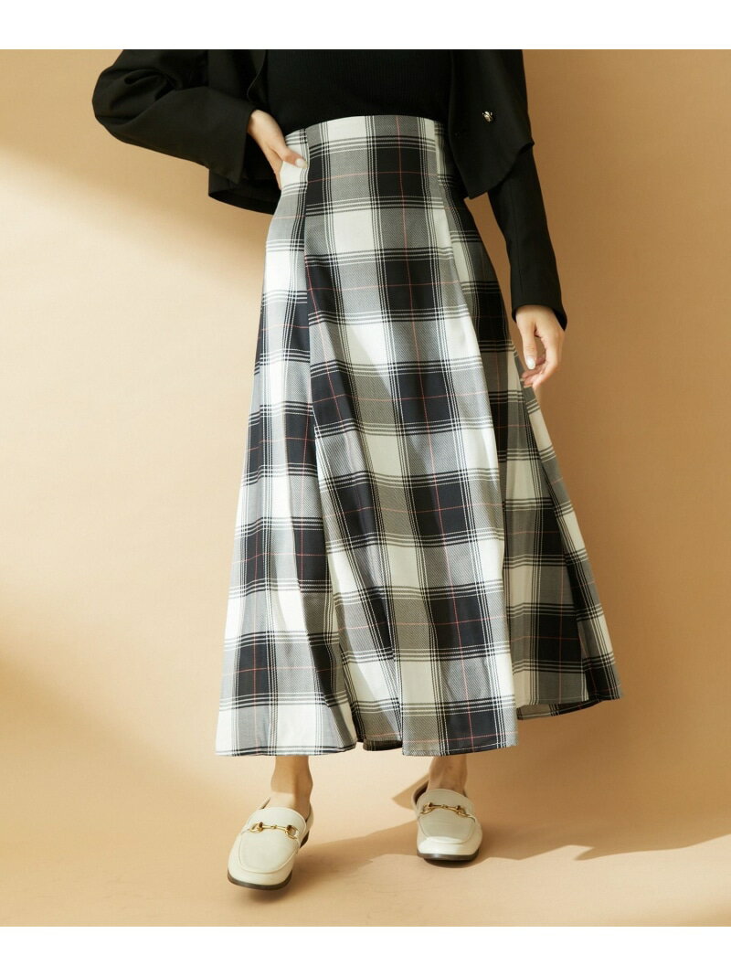 [SALE / 70 % OFF] [세탁] 선 염색 체크 하이 웨스트 플레어 스커트 VIS 나사 스커트 기타 스커트 블랙 네이비 [RBA_E] [Rakuten Fashion]