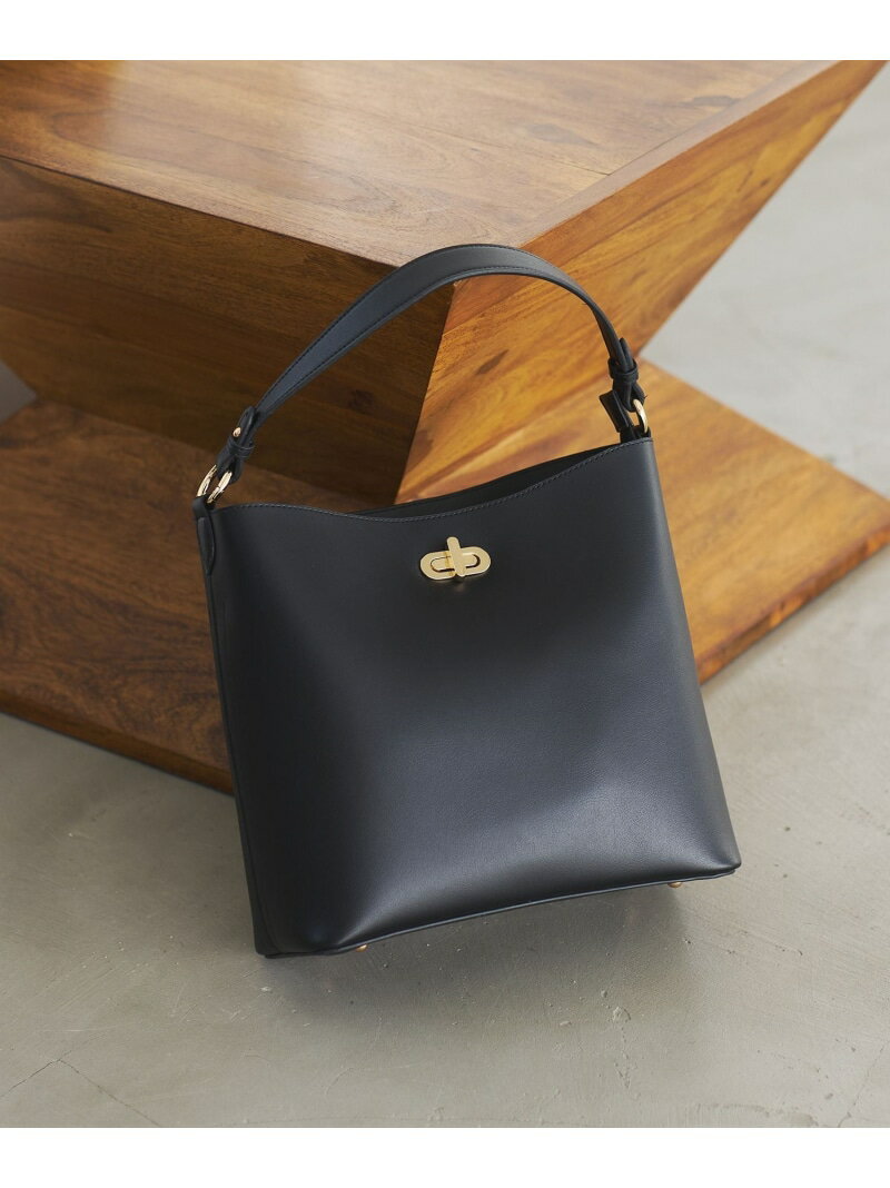 楕円ひねり3層ショルダーバッグ/2WAY VIS ビス バッグ ショルダーバッグ ブラック ベージュ【先行予約】*【送料無料】[Rakuten Fashion]