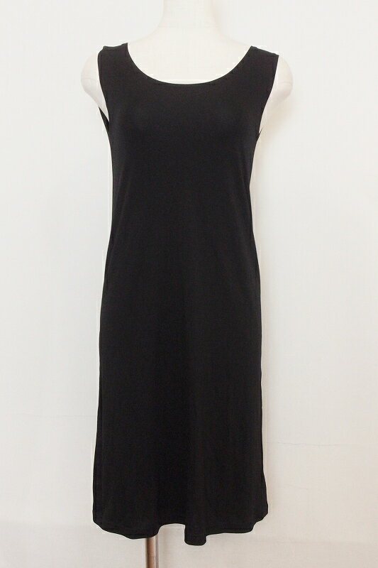 商品名ASH&DIAMONDS　アッシュ&ダイアモンド 　ノースリーブワンピース　バッグチェーン カラーブラック サイズ ( cm )サイズ表記 ： 表記なし・ 身幅37 ・ 着丈88素材テンセル75％　ポリエステル25％季節の目安・春夏　※品質タグや素材もご参考くださいコンディションレベルAA・（美品）コンディションレベルの備考【全体】あまり使用感が見られず、キズや汚れなども気にならない状態のとても良い中古品です。メール便可こちらの商品はゆうパケットにて発送可能です（全国一律300円）【ポスト投函便】 【配送補償なし】【追跡番号有り】【代引き不可】【日時指定不可】※代引きや、日時指定、配送の補償をご希望の場合は、ご注文の際に【普通宅配便】をお選びください管理番号(弊社使用欄)ok4016170141 【0i57】【SSS】【CBK】【1W28】【Vision】【ビジョン】≪≫ASH&DIAMONDS　アッシュ&ダイアモンド 　ノースリーブワンピース　バッグチェーン ブラック