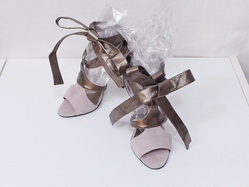 【中古】PIERRE HARDY ピエール アルディ サンダル　レースアップ 23.0cm ベージュ×ゴールド系 nm4220184300