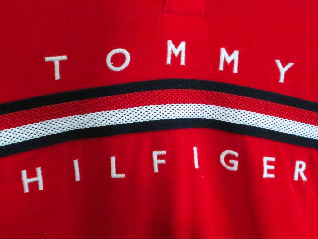 【中古】TOMMY HILFIGER トミーヒルフィガー GOLF　刺繍ロゴ 　メッシュライン　長袖ポロシャツ　360°ストレッチ素材 メンズ ・M sy5204230635