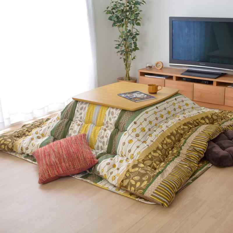 イケヒコ こたつ布団 わらび 日本製 リーフ素材:表地=ポリエステル100%【ピーチスキン】 裏地=ポリエステル100%【フランネル】 中綿=ポリエステル100% 2.2kg生産地：日本製（側=中国製 最終加工=日本）ササオカが販売し、当店...