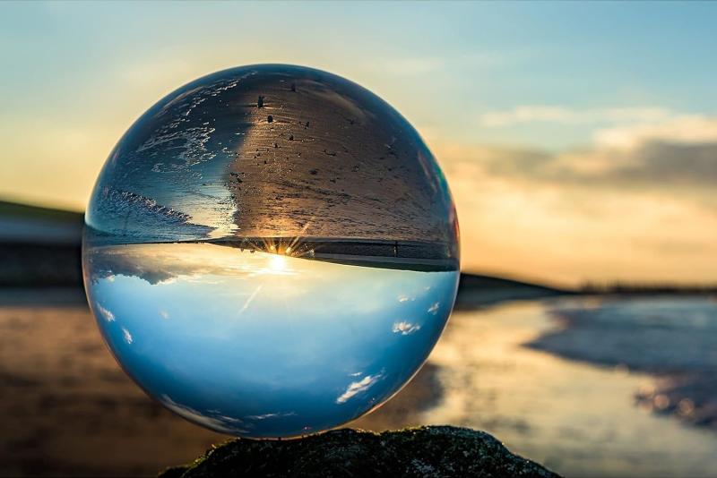 乐天商城 - クリスタル クリア ボール 水晶球 水晶玉 無色透明 クリスタルボール レンズボール 装飾品