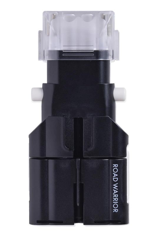 ROAD WARRIOR 海外旅行用 全世界対応 変換プラグ ゴーコンα (アルファ) A/B/BF/B3/C/CB/SE/O/O2タイプ universal adapter RWG101世界158ヶ国以上・9種類の電源コンセントに対応。渡航先のコンセント形状がはっきりしない時や、複数の国を周る時などにとても便利世界158ヶ国、9種類のコンセント形状に対応しているので、ほぼ全世界でプラグ形状の異なる電気製品が使えます。プラグ固定スイッチ機能とアースキャップがついて、より確実に・より安全にご使用いただけるようになりました変圧機能はついておりません。ご使用になる電気製品・充電用ACアダプターなどの対応電圧を事前にご確認ください新機能「ピン幅ロック機能」でより確実に。ピン幅ロック機能は、BFタイプのコンセントに差し込む際、「ピン幅調整ボタンを押し込んでしまって差し込みづらい」といったお客様の声からうまれた機能です。BFタイプ新規格に対応、確実に差し込めてより使いやすくなりました新機能「アースキャップ機能」でより安全に。付属のキャップがアースピンカバーに早変わり。プラグのアースピンをキャップ内に収納することで、より安全にご使用いただけますサイズ：W50.4×H106.5×D20mm／ 重量：約55g／ 定格容量：6A/250V／材質：ポリカーボネイト／ カラー：ホワイト / ブラック / レッド／ プラグ形状：A,B,BF,B3,C,CB,SE,O,O2タイプ／ ソケット(差込口)形状：A,B,BF,B3,C,CB,SE,O,O2タイプ／ 付属品：アースピンカバー機能付き専用キャップ／ 注意事項：B3Lタイプ(南アフリカの一部で使用されている形状)には対応しておりません。本製品に電圧変換の機能はありません。日本国内専用(100V)電気製品を海外でご使用になる場合は、別途変圧器が必要です本製品は海外で使用するための製品で電気用品安全法の例外対象品となり、日本国内での使用は認められておりません。「日本国内での使用はしない」を同意いただいた上でのご購入をお願いいたします