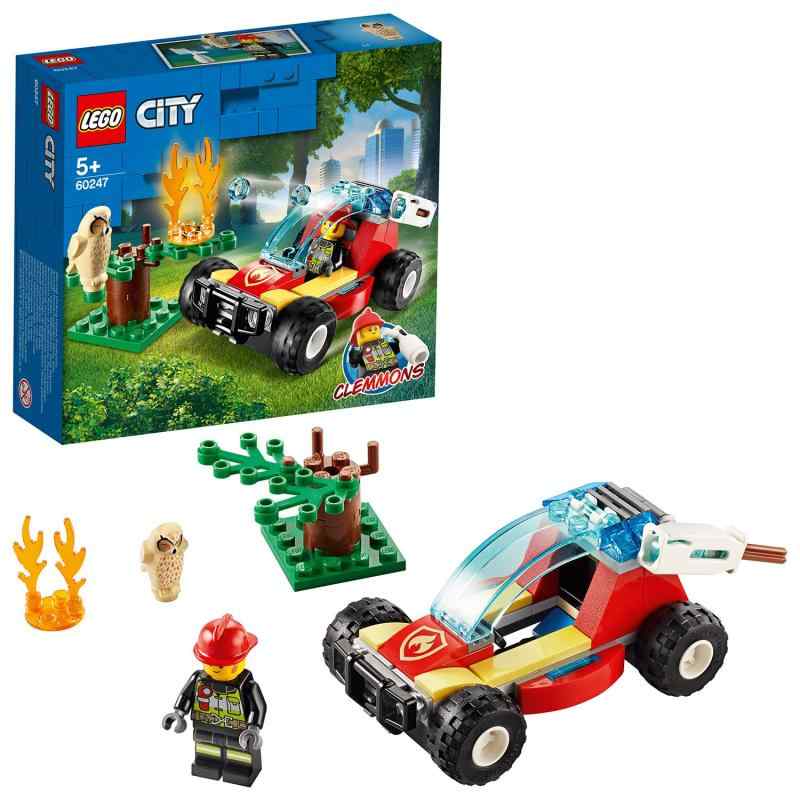 レゴ(LEGO) シティ 森の火事 60247レゴシティ 森の火事(60247)は、はじめてレゴを体験するお子さまにもぴったりのセットです。ふだんの生活の延長にあるシナリオに基づいて、想像力あふれる自由な遊びのひらめきを与えるように設計されています。5才以上のお子さまにお楽しみいただけます。消防士のミニフィギュアを乗せられるウォーターキャノン搭載のバギー、燃える木、寝ぼけたフクロウのフィギュアが入った組み立てセットです。想像力豊かな遊びを楽しむチャンスがいっぱい。カッコいいウォーターキャノン搭載バギー、燃える木、かわいいフクロウが付いたコンパクトなセットで、お子さまは、街のヒーローになれます。他のセットと組み合わせて楽しむこともできます。レゴシティ 消防シリーズのセットは、クリスマスやお誕生日に限らず、乗りものやアクション遊びが大好きなお子さまへのギフトにもぴったりです(対象年齢:5才以上)。消防士のバギーのサイズは、高さ約4cmx長さ約12cmx幅約5cm。木のサイズは、高さ約3cmx幅約6cmx奥行き約5cm。電池は不要です。お子さまの想像力がエネルギー。電池を使わない玩具は、批判的思考と問題解決の能力を高め、「自分でできる」満足感を与えます。レゴのセットには、分かりやすい組み立て説明書が付いています。箱を開ければ、すぐに組み立てが始められます。レゴシティシリーズは、想像力が広がるごっこ遊びを引き出す、機能満載の建物やカッコいい乗りもの、楽しいキャラクターたちがいっぱいです。ふだんの生活の延長にあるような世界を、縦横無尽に駆けまわるストーリーを自由に創作できます。1958年の創業以来、レゴの玩具は業界基準を満たし、品質にむらがなく、別のセットと組み合わせても、簡単に組み立てや取り外しができます。世界品質基準を満たすだけでなく、レゴグループは、レゴブロックやパーツの入念な品質検査(落下、圧縮、ねじり、加熱、曲げ、キズ、引張の各種試験)を実施しています。