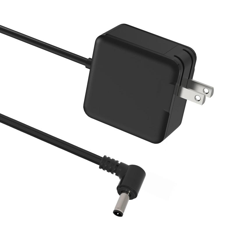 Dalugo レッツノート ACアダプター 16V 3.75A-4.06A 65W Let's note 充電器 GaN採用 折畳プラグ 軽量 小型 パナソニック向け ノートパソコン 充電器 互換CF-AA6402A CF-AA6412C CF-AA6372AJS CF-AA64L2C 電源アダプター【製品仕様】Let's not ACアダプターの入力：AC100-240V 50/60Hz 1.5A、出力：16V-4.06A 65W、16V-2.8A 45W。本体寸法：5.2*5.2*2.6cm、DCケーブルの長さ：1.8m 、DCコネクタサイズ：外径5.5mmФ 内径*2.5mmФ、L字型。【互換性】このノートパソコン充電器は互換性がある充電器の型番：CF-AA64B2C M1, CF-AAA001AS , CF-AA64B2C, CF-AA6412C M1 M2 M3 M4, CF-AA6402A M1, CF-AA6412CJS, CF-AA6412AJS, CF-AA64L2C M1 M2 M3 M4, CF-AA64L2CJS。【新素材GaN＋採用のLet’s note 充電器】本製品は小型化、軽量化した持ち運び向けのパナソニックに適合 ノートパソコン 充電器です。このレッツノート ACアダプターはGaN+窒化ガリウム素材を採用することによって、デカすぎるの純正パナソニックに適合 レッツノート 電源アダプターより軽量化且つ小型化を実現できましたの一方、充電も低発熱と高効率化しています。【ケーブルと一体型・小型＆軽量・持ち運び便利】この対応レッツノート 充電器はミニサイズのデザインの上、ACプラグも折り畳める設計のため、小さいに収納できて持ち運び便利です。それに充電ケーブルと一体型の設計で別に配線不要、非常に使い勝手が良くて、通勤や通学、出張、旅行などに不可欠なパナソニック交換用ACアダプターです。【PSE規格品・マルチ充電安全保護システム搭載】このパナソニック用 電源アダプターは、本体に耐火耐熱材料を採用して、搭載されているマルチ充電安全保護システムにより、短絡保護、過熱保護、過負荷保護、過電流保護、過電圧保護を提供し、大切なノートPCのバッテリーを保護します。それで長時間使用してもパワフルに充電しながらノートパソコンを使えます。