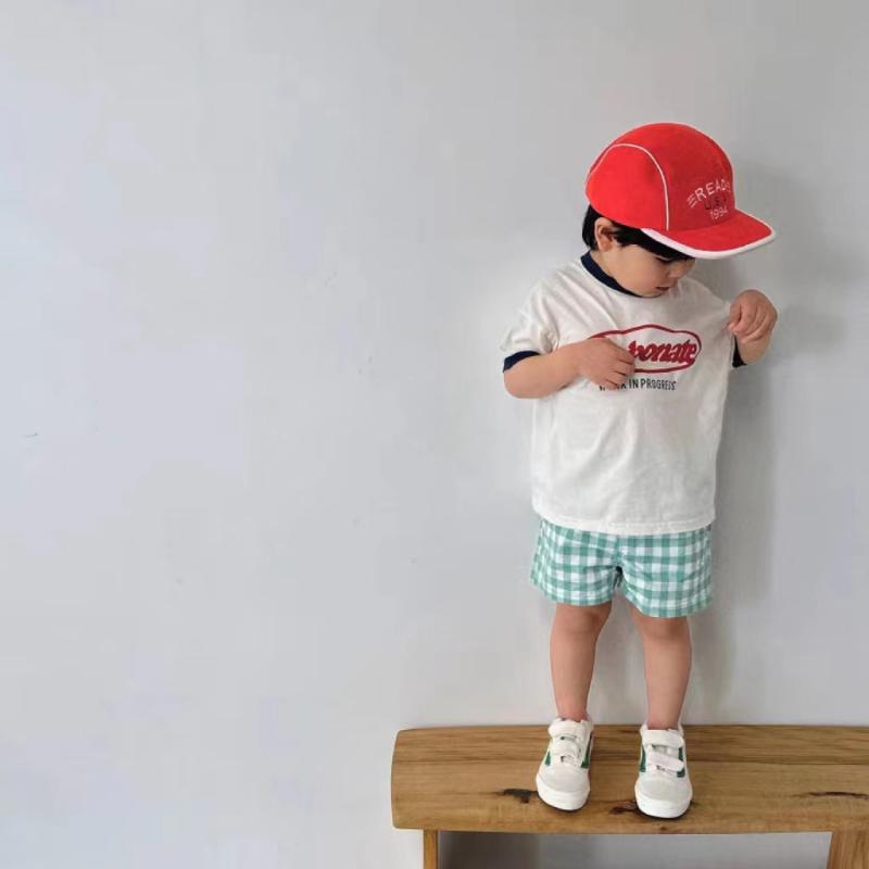 Tシャツ ベビー キッズ 子供 男の子 女の子 カットソー トップス 半袖 クルーネック 丸首 英字 プリント ロゴ 切り替え 配色 綿 コットン 普段使い 通園 通学 カジュアル シンプル お出かけ プルオーバー