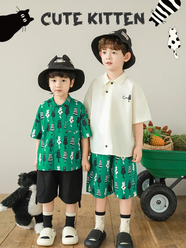 ・カテゴリ: 子供用シャツ・対象性別: 男の子・対象年齢: 中小童（3〜8歳、100〜140cm）・スタイル: 韓国風・襟型: 折り襟・袖丈: 半袖・柄: キャラクター・主な素材: 綿100%・カラー展開: グリーンキャット、ベージュ・サイズ展開: 80cm、90cm、100cm、110cm、120cm、130cm、140cm、150cm