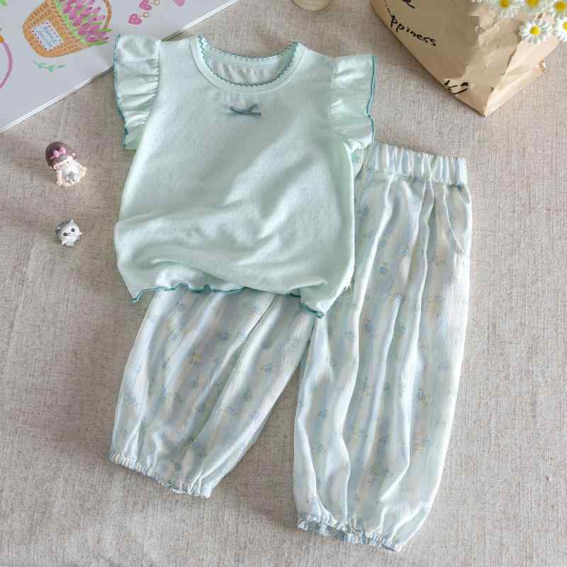 ・カテゴリ: 子供服セット・性別: レディース・スタイル: 韓国風・セット内容: トップス、ボトムスの2点セット・袖丈: 半袖・パンツ丈: クロップドパンツ（九分丈）・生地加工: ソフト加工・生地の厚さ: 薄手・柄: 無地・デザイン要素: セットアップ、キュート・主な素材: 綿95%・安全基準: B類・留め具の種類: プルオーバー・カラー展開: トップス+パンツ、トップス、パンツ・サイズ展開: 7315.2cm、8229.6cm、9144cm、10058.4cm、10972.8cm、11887.2cm