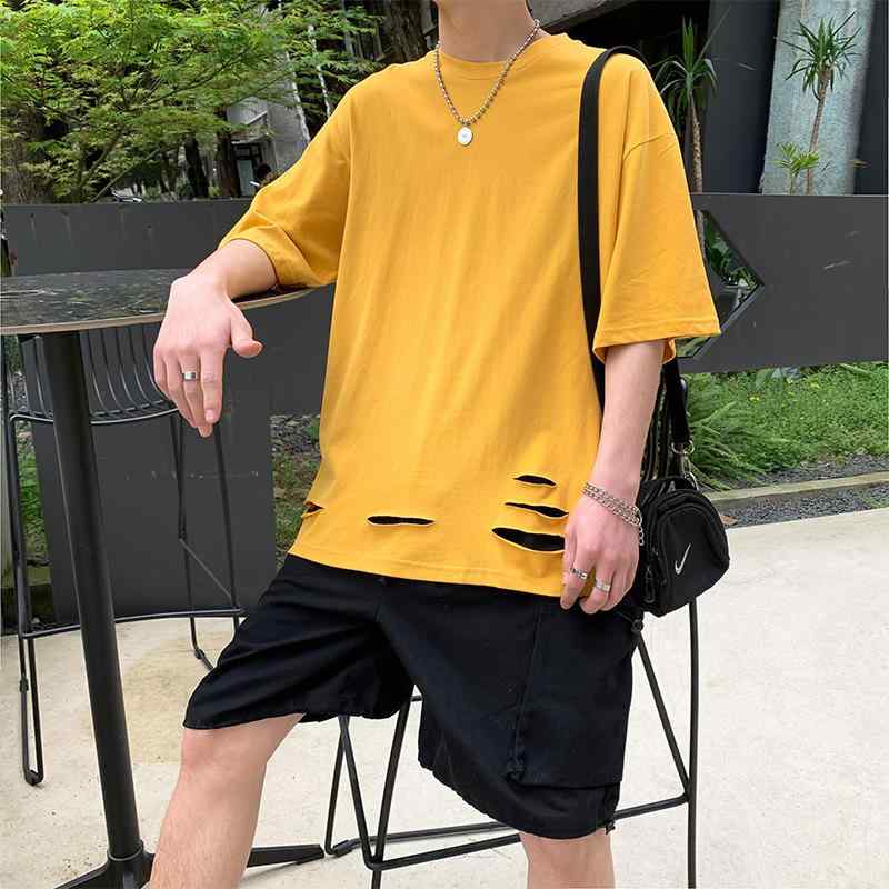 ・スタイル: スポーツ、カジュアル・主な素材: 綿、ポリエステル・シルエット: ルーズフィット・ターゲット: ティーン、18-24歳・デザイン: プルオーバー・袖丈: ノースリーブ・生地の厚さ: 普通・生地素材: ポリエステル、化学繊維混紡・着用シーン: カジュアル・デザイン詳細: プリント・加工法: エンボス加工・カラー展開: ホワイト、ブラック、イエロー・サイズ展開: M、L、XL、2XL・カテゴリ: Tシャツ、タンクトップ・袖の形状: レギュラー・重量: 180g-250g・機能性: 抗菌・対象年齢: 成人・性別: メンズ