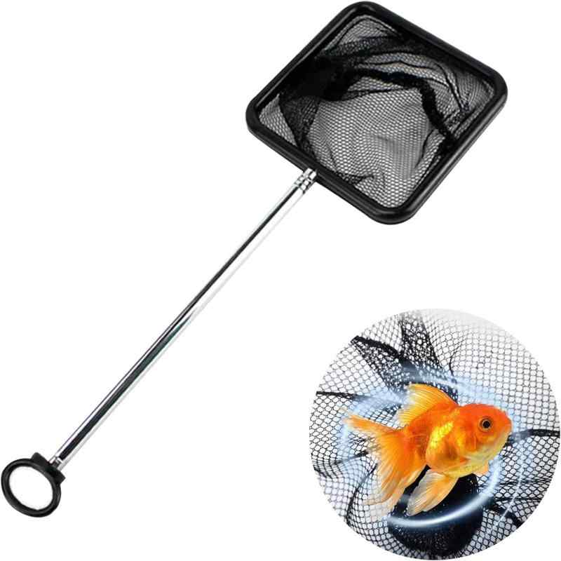 観賞魚用ネット 水族館の魚網 フィッシュネット 伸縮ステンレス 魚網 212~405mmまで長さ調節可能 小さな四角いネット 食品残渣廃棄物 スキミングクリーニングネット 水族館用品 小型熱帯魚 【商品仕様】サイズ：漁網のサイズは70mm*70mmで、伸縮可能なサイズは212~405mmです。カラー：ブラック。【伸縮ハンドル】頑丈なステンレスハンドルは錆びたり曲がったりしません。212mmから405mmまで調整可能です，伸縮式デザインにより、必要に応じて長さを調整するのに便利で簡単で、水槽の底に届くことができます。【細かいナイロンメッシュ】柔らかい軽量のナイロンネットは魚の鱗に引っ張られません，荷重能力が強く、安全で信頼できます。特にエビ、新生稚魚、ベタなどに適しています。【保管が簡単】吊り下げ穴が付いているので、使用後に吊り下げることができます。 メッシュをきれいにして、使用後は涼しく換気の良い場所に吊るすだけです。【用途が広い】魚やエビを捕まえて移動するための拡張可能な水槽ネット。 水槽、小さな池、プールからゴミ、廃棄物、落ち葉を取り除き、きれいに保つのにも適です。