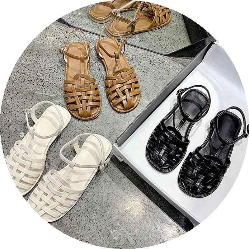サンダル レディース 夏 平底 フラット ぺたんこ ローマ風 紐 グラディエーター ファッション カジュアル 包頭 つま先あり トゥカバー 韓国風 お出かけ 普段使い 歩きやすい 痛くない 履きやすい 快適 旅行 サマー