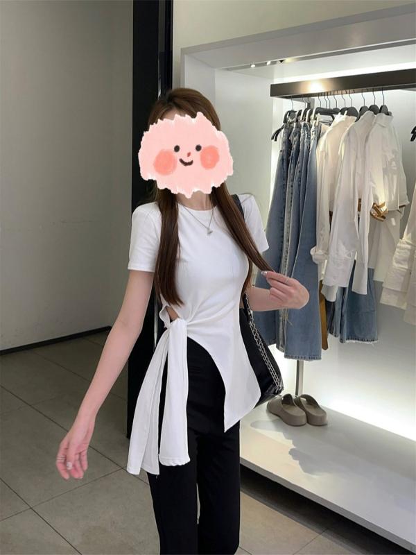 ・カテゴリ: Tシャツ・主な素材: 綿90%以上95%未満・柄: 無地・スタイル: プルオーバー、通勤風、きれいめカジュアル・袖丈: 半袖・シルエット: レギュラー・着丈: ショート丈（約40cm超50cm以下）・ネックライン: クルーネック・袖の種類: レギュラースリーブ・デザイン特徴: 無地・カラー展開: ホワイト、グレー・サイズ展開: S、M、L、XL