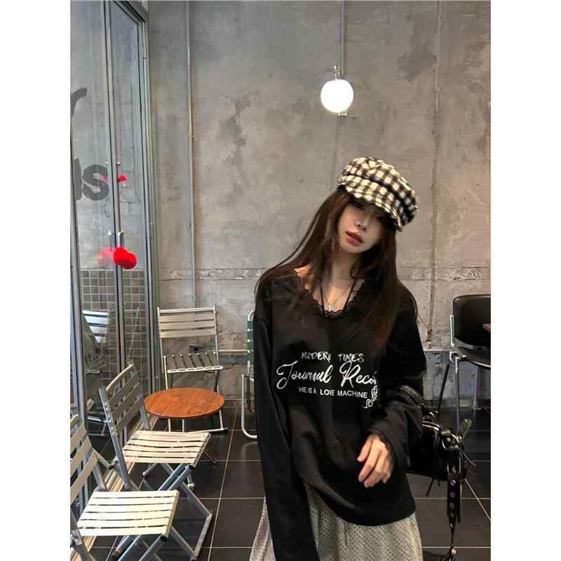 ・カテゴリ: Tシャツ・スタイル: カジュアル、文芸レトロ、文芸風・主な素材: コーデュロイ、カラードコットン・ネックライン: クルーネック・袖丈: 長袖・袖型: レギュラースリーブ・柄: 無地・カラー展開: ブラック・サイズ展開: S、M、L