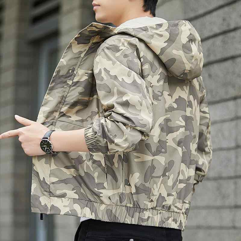 ジャケット メンズ 秋服 アウター フード付き 迷彩柄 カモフラージュ マウンテンパーカー ミリタリー カジュアル ストリート 韓国ファッション ライトアウター 羽織り トップス トップス 秋物 オーバーサイズ ビッグシルエット おしゃれ 通勤 通学 普段着・素材: 兔毛・カテゴリ: 休闲西服・スタイル: カジュアル・ネックライン: 翻领・フィット感: 合体型・フード: 连帽・厚さ: 薄款・素材感: 灯芯绒・裏地成分含量: 96%・着用シーン: 日常・着丈: 常规・着用スタイル: アウター・袖丈: 长袖・カラー展開: 迷彩、ブルー迷彩、グレー、ブラック、カーキ、イエロー、ホワイト、ブルー、グリーン、ブラック連帽、軍緑連帽・サイズ展開: M、L、XL、2XL、3XL、4XL・対象年齢: 成人・性別: 男