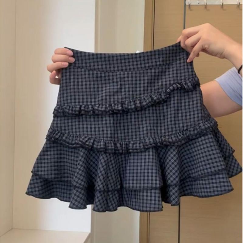 スカート レディース Aライン 膝丈 フレア レトロ チェック柄 フリル 切り替え ティアード 春夏 ふんわり おしゃれ 可愛い ガーリー きれいめ・パターン: 格子・加工: 磨毛・素材: ポリエステル・スカート型: 蓬蓬裙・スカート丈: 短め・トレンド要素: ヴィンテージ加工・カラー: 格子柄・サイズ: S,M,L,XL・スタイル: コンサバティブ・カテゴリー: スカート・着用シーン: 旅行,ビジネス,カジュアル,フォーマル,ダンス,ハイキング,キャンプ,パーティー,ショッピング,日常,デート,通学,アウトドア,自宅,職場,通勤,成人式,面接,舞台・適正体型: 苹果型,直筒型,梨型,倒三角型,矩型,沙漏型・テイスト: クールビューティー・伸縮性: 微弾