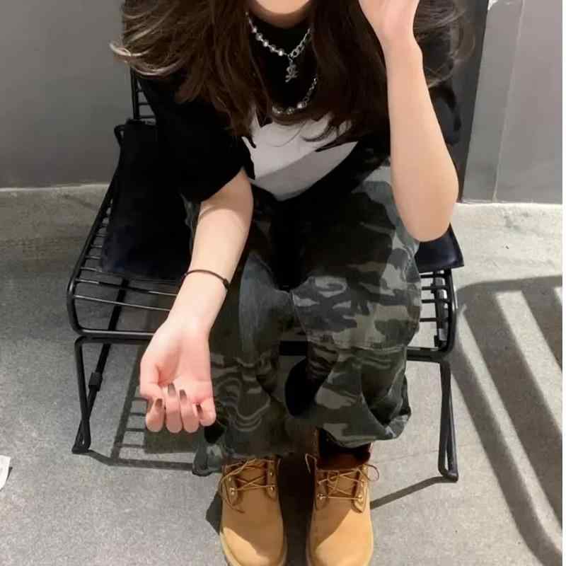 カーゴパンツ レディース カモフラージュ 迷彩柄 ハイウエスト ワイドパンツ デニムパンツ ジーパン ロング丈 ストリート系 カジュアル スタイルアップ 体型カバー ゆめかわ ストリート系 おしゃれ ボトムス パンツ 秋冬