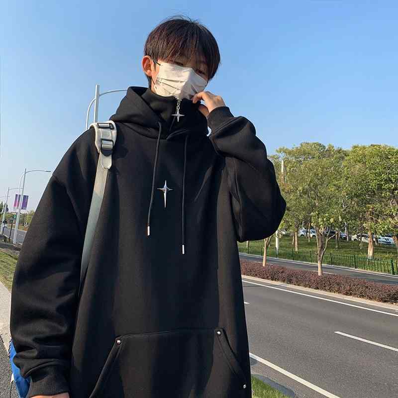 パーカー メンズ 重ね着風 ハーフジップ ハイネック フード付き ヘビーウェイト アメカジ ストリート系 オーバーサイズ ビッグシルエット ゆったり 部屋着 普段使い 着回し抜群 アウター 厚手・スタイル: シンプル・タイプ: カーディガン・ネックライン: ハイネック/タートルネック・袖丈: 長袖・フード: あり・厚さ: 薄手・誤差範囲: 約1-3cm・素材: ポリエステル・生地: 華綿複合・用途: 日常・柄: 無地・詳細: ジッパー付き、無地・フィット感: ルーズフィット・加工: 形態安定加工・ポケット: 立体パッチポケット・カラー展開: ホワイト、ブラック・サイズ展開: M、L、XL、XXL、XXXL・性別: メンズ・カテゴリ: スウェット/パーカー・重量: 約300g