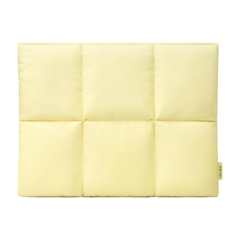 Comfyable puffy sleeve for MacBook