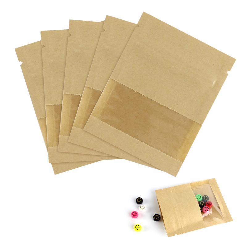 LUCKYBEE 100枚入 クラフト紙 包装袋 チャック袋 透明窓 包装バッグ ヒートシール チャック DIY ティー ナッツ 小型 菓子袋 小物 手作り 保管袋 再封可能【商品仕様】サイズ：7*9cm/9*13cm/13*18cm；カラー：ブラウン/ホワイト/ブラック；数量：100個セット；素材：クラフト紙。ホコリや汚れの進入を防止でき，繰り返し開閉できるため、頻繁に開封するような用途にも使えます。【使用便利】防湿性・遮光性・気密性に優れている。 容量が大きくなりながら収納も便利です。普段は紙一枚のよう畳めて収納できて、物を入れたらちゃんと立てて放置できます。防水、清潔で水分のない製品を保ちます。【デザイン】より新鮮、より美味しい、より長持ち コーヒーの風味は、光、酸素、二酸化炭素や湿気などによって損なわれます。一般的な保存方法は風味の劣化を完全に防ぐことはできません。この食品収納袋は防湿性・遮光性・気密性に優れているので、美味しさを損なう「空気」や「湿気」、「光」などから食品を守ります。【封入口にチャックを設けた】ワンタッチで密封できるので、ホコリや汚れの進入を防止でき、大変衛生的です。また、繰り返し開閉できるため、頻繁に開封するような用途にも使えます。とても便利です。【窓付き】ジップ袋ですから、袋の中身が一目で分かれます。デザートの包装や薬品管理など適用しています。真空機、ヒートシーラーで使用する使いやすい、変質になりにくい。袋の中身が一目で分かれます。