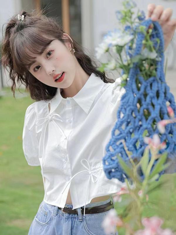 シャツ キッズ 女の子 子供 襯衣 トップス カットソー 半袖 薄手 涼しい 夏服 襟付き 娃娃領 丸襟 ギャザー パフスリーブ リボン 蝶結び プルオーバー 白 ホワイト 無地 通学 通園 発表会 カジュアル かわいい おしゃれ