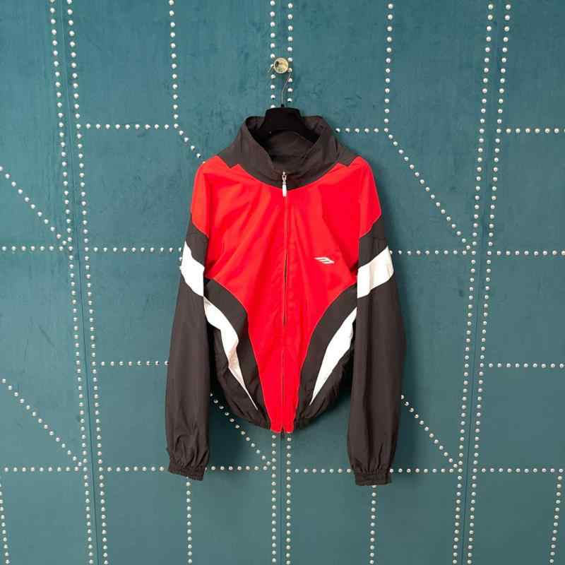 ジャケット メンズ レディース 冲鋒衣 赤 青 切り替え ビッグシルエット カジュアル アウトドア 通年・カテゴリ: ジャケット・スタイル: 韓国風・ネックライン: フード付き・フィット感: ルーズフィット・厚さ: 普通・柄: 無地・素材: 綿30%・加工: 切り替え・袖丈: 長袖・カラー展開: 黒×青, 黒×赤・サイズ展開: 46, 48, 50, 52・袖のタイプ: 通常袖・対象: 大人男性・機能: 耐摩耗性