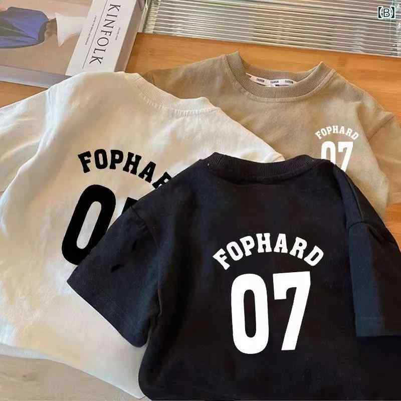 ビジョンストアのTシャツ キッズ 男の子 女の子 子供服 小童 トップス 半袖 カットソー インナーシャツ プルオーバー 丸首 クルーネック コットン 綿 混紡 アルファベット 英語 英字 プリント 春夏 カジュアル 普段使い 通学 通園 デイリー 部屋着｜アングル2