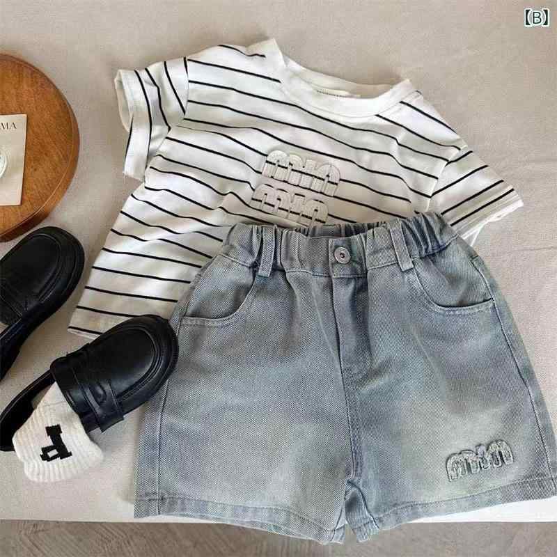 ビジョンストアのTシャツ キッズ 男の子 女の子 半袖 カットソー トップス 子供服 ベビー服 刺繍 ししゅう ボーダー柄 条紋柄 カジュアル 普段使い 通園 通学 お出かけ 夏服 サマー 韓国風 かわいい おしゃれ 丸首 クルーネック｜アングル3
