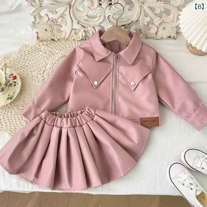 ビジョンストアのセットアップ 女の子 キッズ 子供服 アウター レザージャケット ライダースジャケット ショート丈 プリーツスカート 2点セット 上下セット 秋冬 秋服 洋服 おしゃれ かわいい カジュアル ガールズ｜アングル3