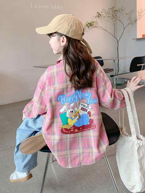 ・カテゴリ: 子供用シャツ・対象性別: 女の子・スタイル: 中華風・ネックライン: 折り襟・加工技術: 柔軟加工・袖丈: 長袖・柄: 動物、キャラクター、ポートレート、その他・デザイン要素: チェック、キャラクター、キュート、トレンド・素材: 綿・主な素材の含有量: 30%・安全基準: B類・カラー展開: ローズレッド、ブルーグリーン・対象身長: 110cm、120cm、130cm、140cm、150cm、160cm