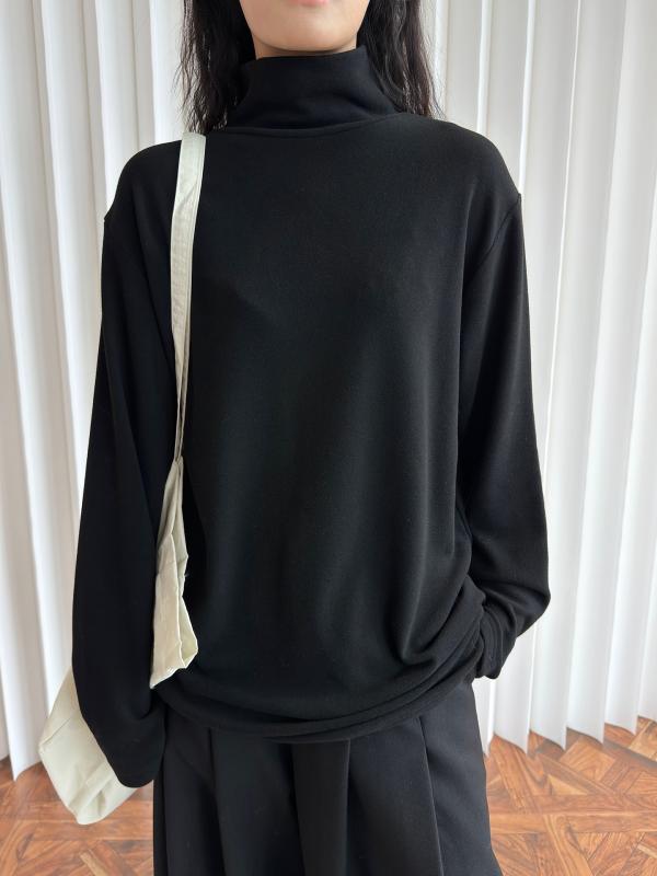 ・カテゴリ: Tシャツ・スタイル: カジュアル、日韓カジュアル・主な素材: シルク・柄: 無地・ネックライン: タートルネック・袖丈: 長袖・袖型: レギュラースリーブ・シルエット: Aライン・着丈: チュニック丈（約65-80cm）・デザイン: 切り替え・カラー展開: ホワイト、ブラック・サイズ展開: フリーサイズ