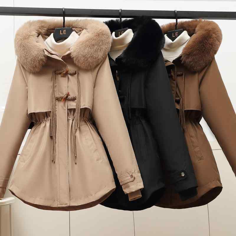 ・カテゴリ: 棉衣/棉服・中わた素材: 羽绒棉・主な素材: ポリエステル70%-80%・着丈: 中長丈（約65cm-80cm）・袖丈: 長袖・シルエット: ルーズフィット・ネックライン: フード付き・ファー襟: あり・着脱可否: 着脱不可・デザイン特徴: ファスナー・カラー展開: ブラック、カーキ、コーヒー・サイズ展開: M、L、XL、XXL・スタイル: カジュアル、デイリー・厚さ: 厚手・袖の種類: レギュラー・柄: 無地・対象: レディース