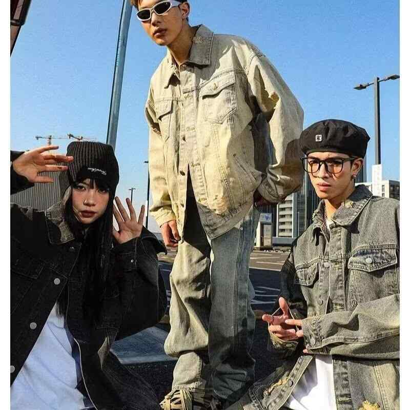 ・カテゴリ: 夹克・機能: 耐磨、防风・スタイル: レトロ、青春流行（18-24歳）・ネックライン: 翻领・シルエット: 宽松型・フード: 不连帽・厚さ: 普通・誤差範囲: 1-3cm・対象: 青年、成人、男性・主な素材の含有量: 30%-80%・着用シーン: 休闲・デザイン詳細: 印花・裾のデザイン: 直下摆・着丈: 常规・着用方法: 外穿・袖丈: 长袖・カラー展開: 复古藍色、黄泥色、黒色・サイズ展開: M、L、XL、2XL、3XL・袖の種類: 常规袖