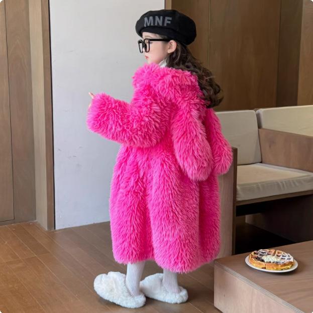・スタイル: 甜美・対象性別: 男女兼用・対象年齢: 中小童（3～8歳、100～140cm）・素材成分分類: 人造毛皮・人造毛皮タイプ: 人造毛皮・安全基準: B類・柄: 固体色・フード: フード付き（取り外し不可）・留め具: ファスナー・カラー展開: ホワイト、カーキ、アンゴラローズレッド、グレー・サイズ展開: 100cm、110cm、120cm、130cm、140cm、150cm、160cm・カテゴリ: 子供用毛皮コート