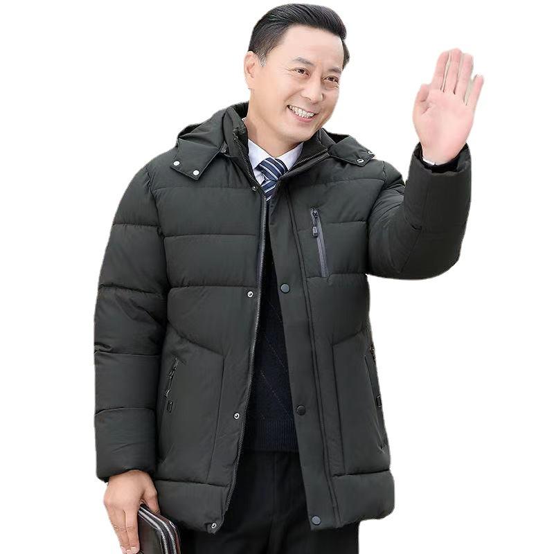 ・カテゴリ: 棉衣/棉服・スタイル: ビジネス・カジュアル・仕様: カーディガン・シルエット: ルーズフィット・中綿素材: ポリエステル100%・フード: フード付き・生地の厚さ: 裏起毛・柄: 無地・対象: シニア男性・表地素材: ポリエステル100%・裏地素材: 裏起毛ポリエステル100%・着用シーン: カジュアル・機能: 取り外し可能襟・加工: ノーアイロン加工・デザイン詳細: マルチポケット・ポケット仕様: ファスナー付きスリットポケット・裾のデザイン: ストレートヘム・カラー展開: ブラック、ネイビー、ピクルスグリーン・サイズ展開: XL、2XL、3XL、4XL、5XL・着丈: ミドル丈（65cm＜着丈≤80cm）・襟型: フード取り外し可能
