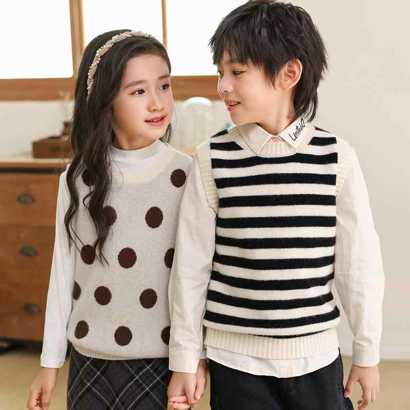・カテゴリ: キッズベスト・対象性別: 男女兼用・スタイル: 韓国風・対象年齢: 8歳以上、身長140cm以上・生地加工: 柔軟加工・着用タイプ: プルオーバー・柄: ボーダー、ドット・厚さ: 極厚・主な素材: ウール100%・安全基準: B類・カラー展開: ドット、ボーダー・対応身長: 100cm、110cm、120cm、130cm、140cm、150cm、160cm