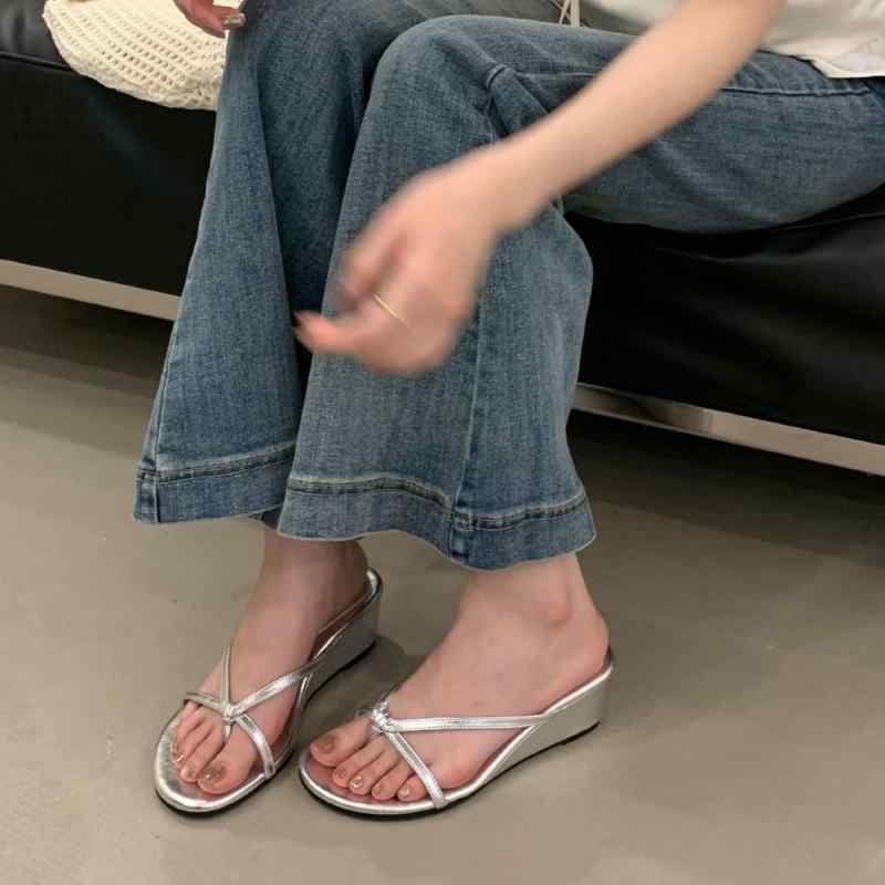 サンダル トングサンダル レディース 厚底 ウェッジソール フレンチスタイル ビーチサンダル 靴 つっかけ 歩きやすい 痛くない 美脚 軽い 軽量 履きやすい 海 ビーチ プール リゾート 旅行 デート 夏 シルバー